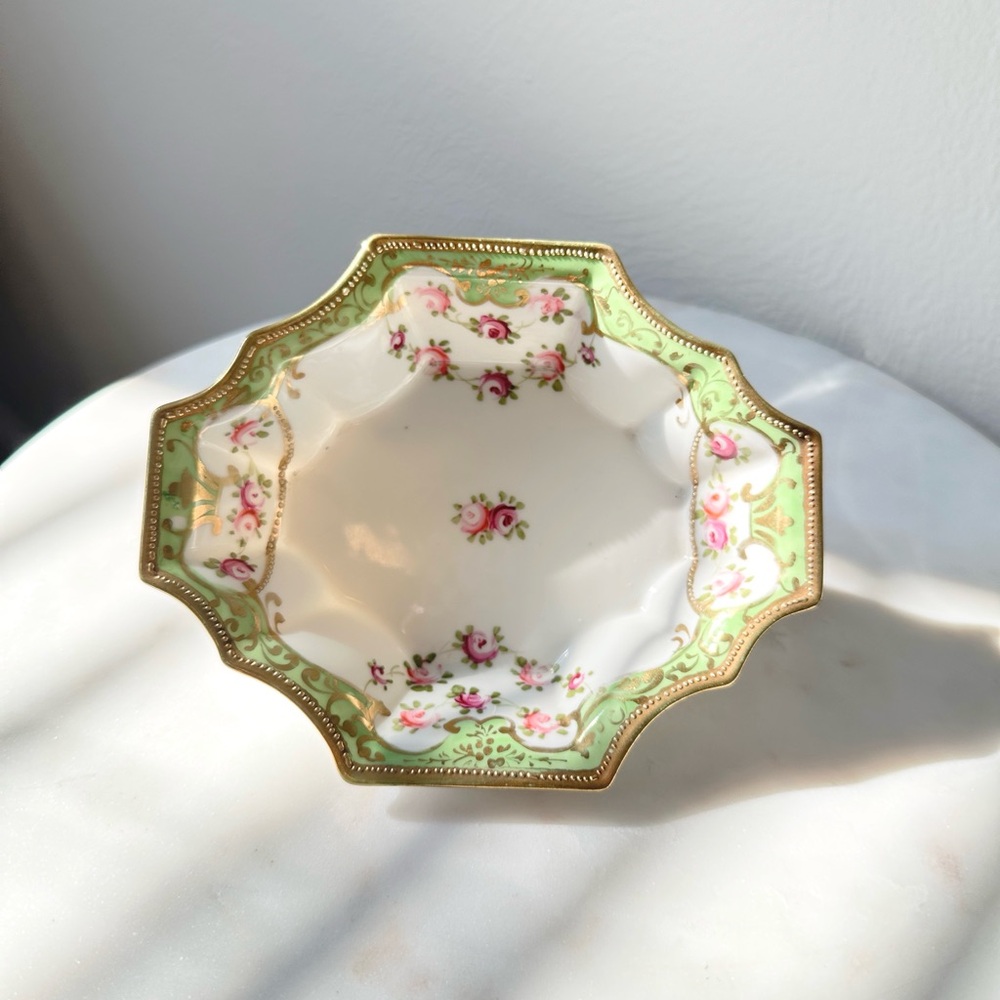 Elegant Floral Porcelain Bowl with Gold Trim